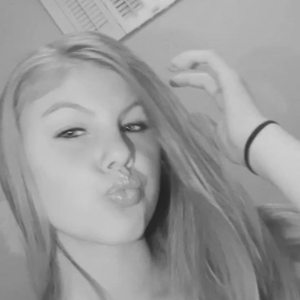 Meet your Posher, Brianna